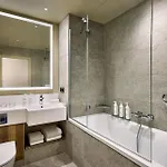 Courtyard By Marriott Lyon Eurexpo Stadium ホテル