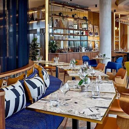 Courtyard By Marriott Lyon Eurexpo Stadium 4* Genas