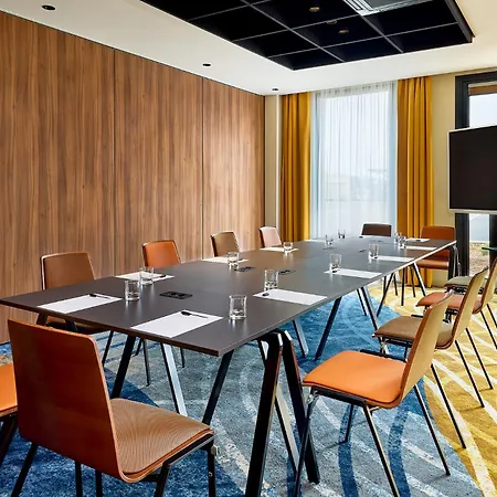 Courtyard By Marriott Lyon Eurexpo Stadium 4* ジュナ