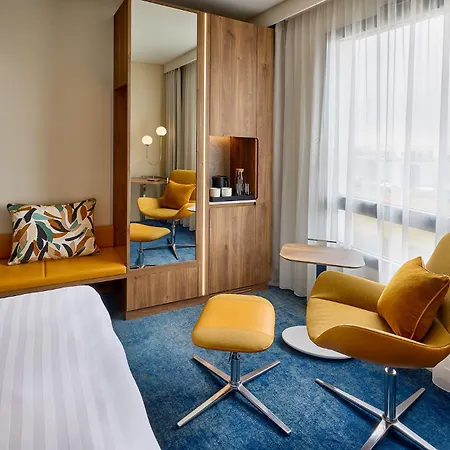 Courtyard By Marriott Lyon Eurexpo Stadium ジュナ