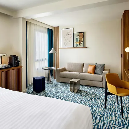 Hotel Courtyard By Marriott Lyon Eurexpo Stadium 4*