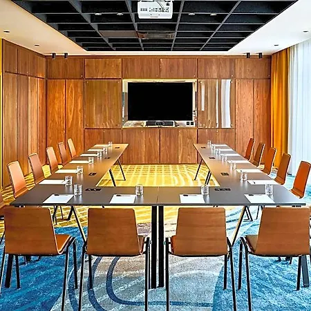 Courtyard By Marriott Lyon Eurexpo Stadium ジュナ