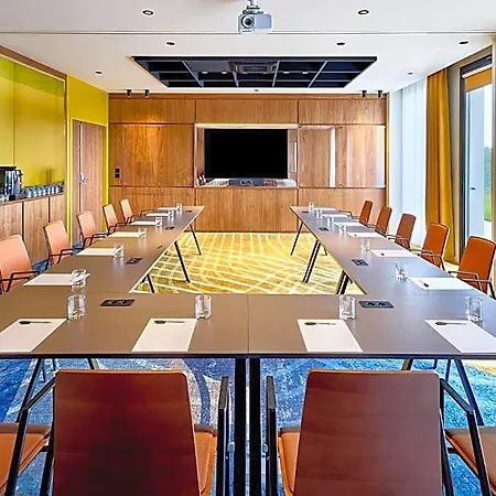 Courtyard By Marriott Lyon Eurexpo Stadium Hotel 4*