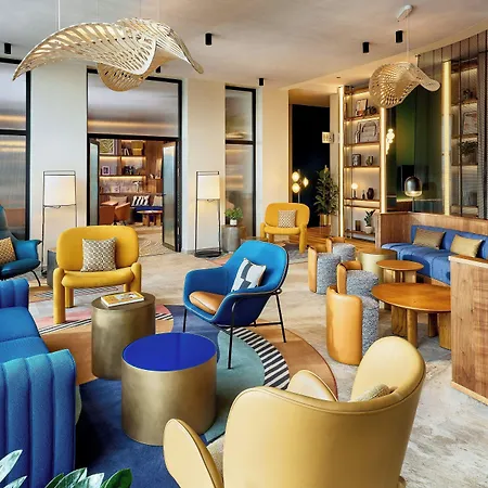 ホテル Courtyard By Marriott Lyon Eurexpo Stadium