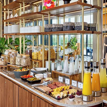 Courtyard By Marriott Lyon Eurexpo Stadium 4*
