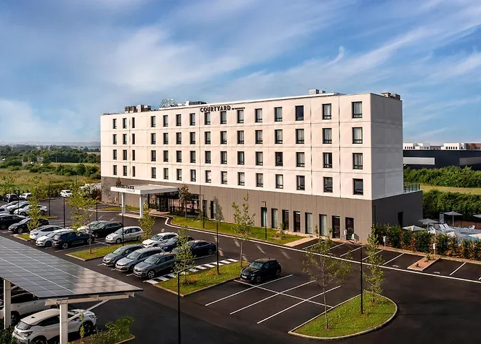 Courtyard By Marriott Lyon Eurexpo Stadium