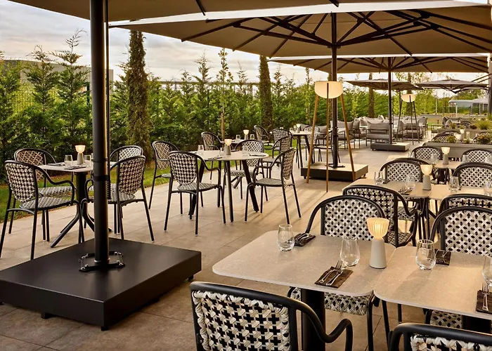 Courtyard By Marriott Lyon Eurexpo Stadium Genas